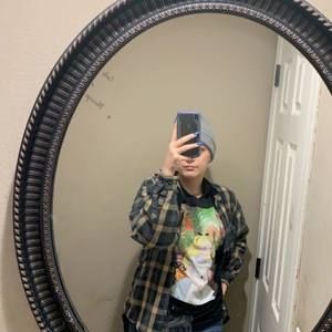 Meet your Posher, Shy